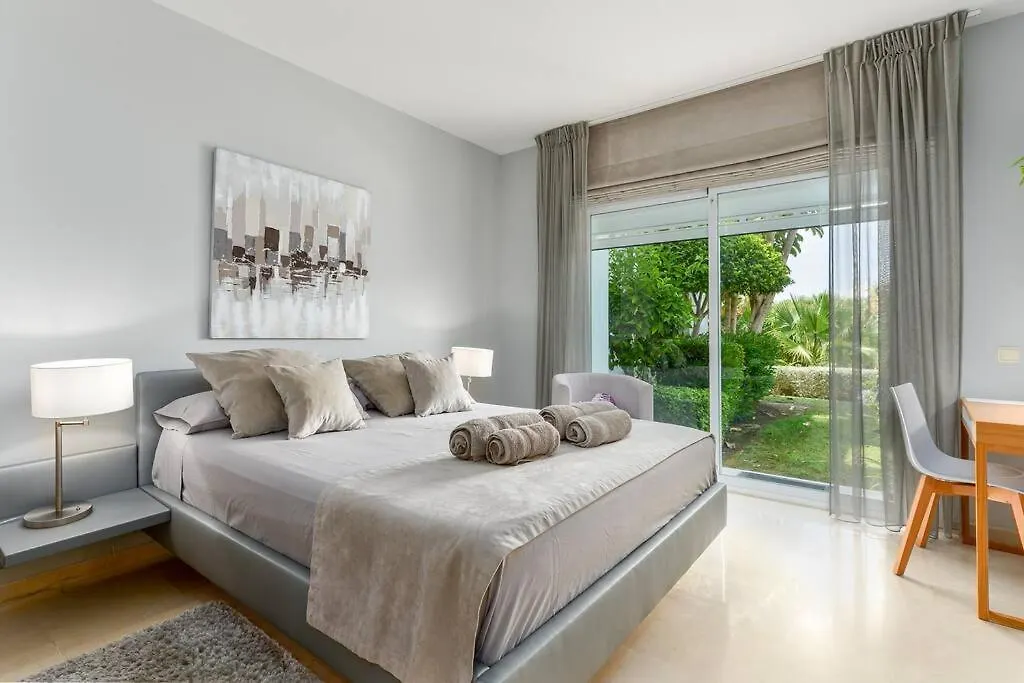 Modern Apt In Alcazaba Lagoon 에스테포나 스페인