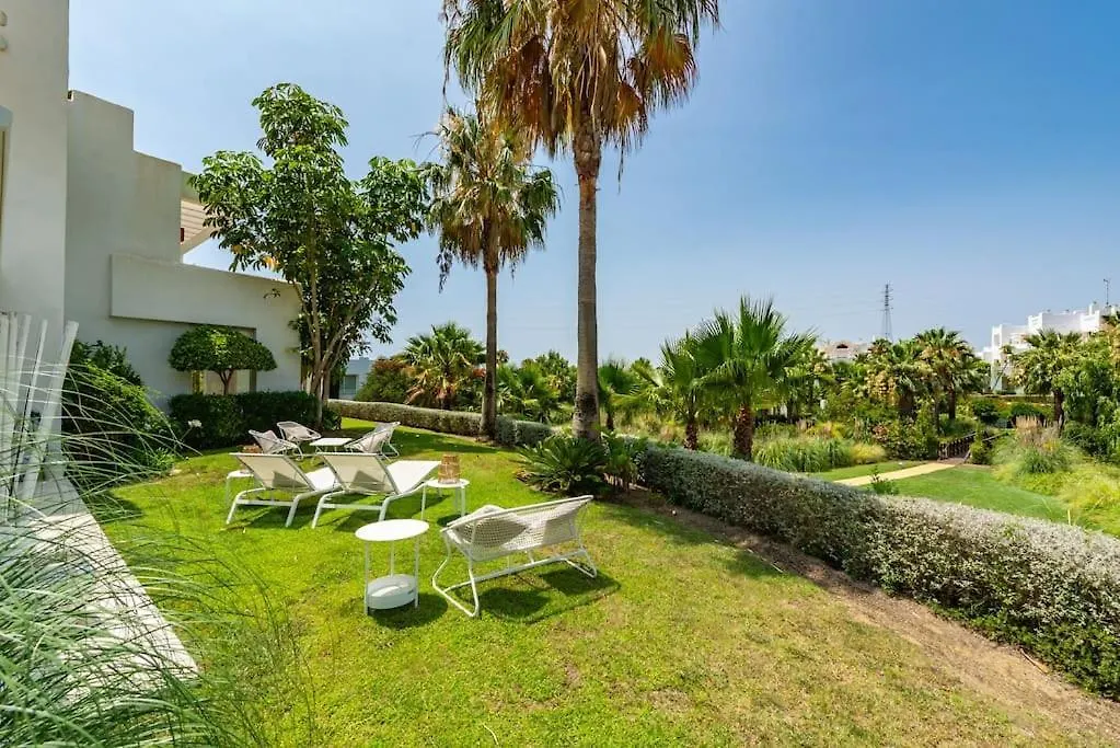 Modern Apt In Alcazaba Lagoon Εστεπόνα 0*,  Ισπανία