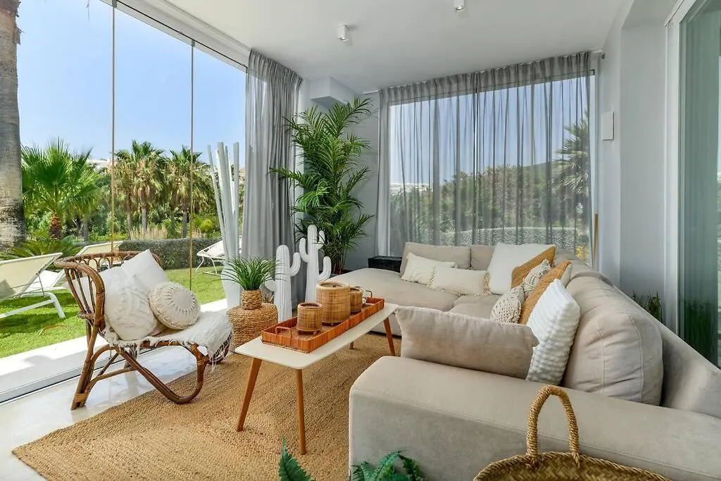 Modern Apt In Alcazaba Lagoon Εστεπόνα 0*,  Ισπανία