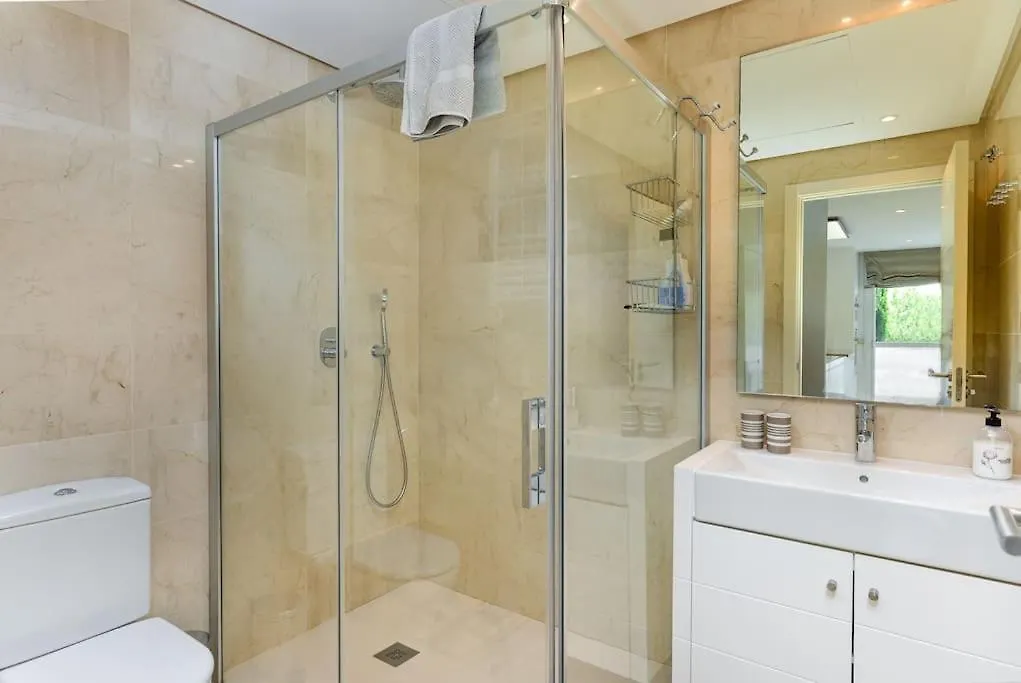 Modern Apt In Alcazaba Lagoon Εστεπόνα Διαμέρισμα
