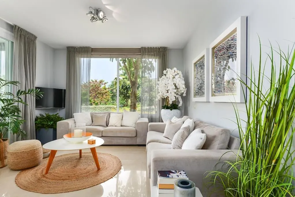 Modern Apt In Alcazaba Lagoon Εστεπόνα 0*,